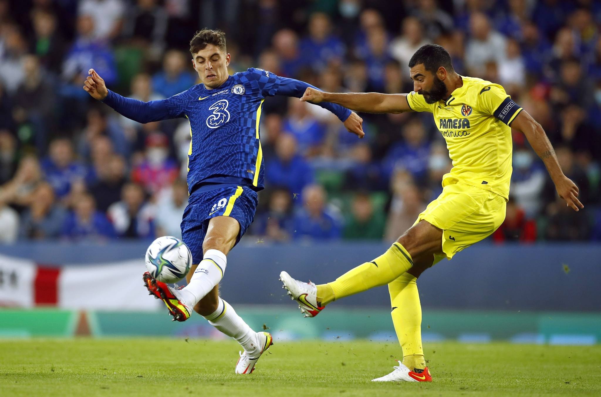 持现场吹罚 持现场吹罚