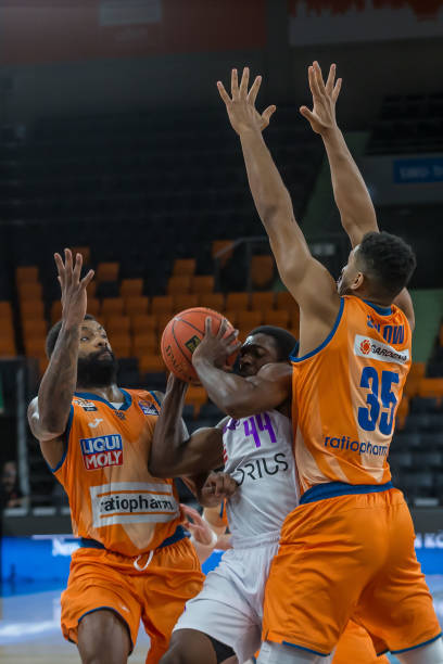 的前国安球 的前国安球